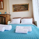 Verga Beachfront House Apartamento Kalamata