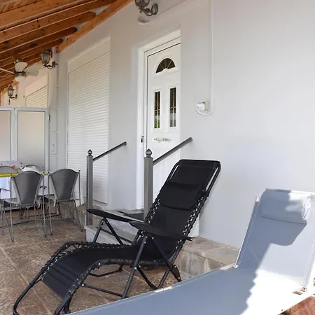 Verga Beachfront House * Kalamata