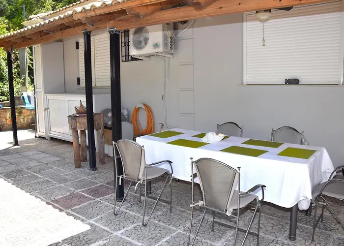 Verga Beachfront House Apartment Kalamata