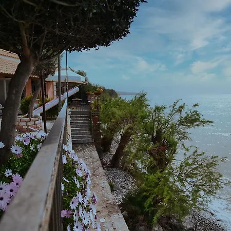 Verga Beachfront House By 