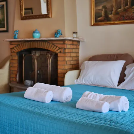 Daire Verga Beachfront House