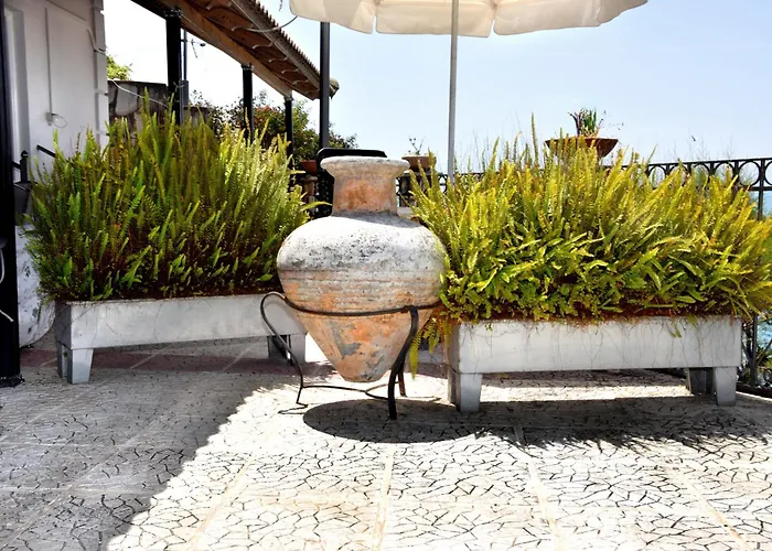 Verga Beachfront House Apartament Kalamata