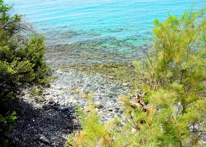 Verga Beachfront House Apartman